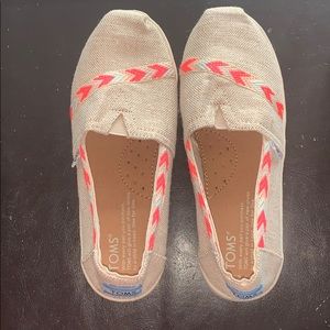 Toms Little girls shoes, in great condition